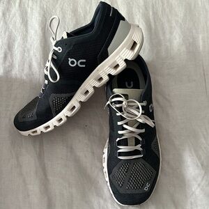 Women’s On Cloud X Women’s Black/Pearl Training Size 10.5